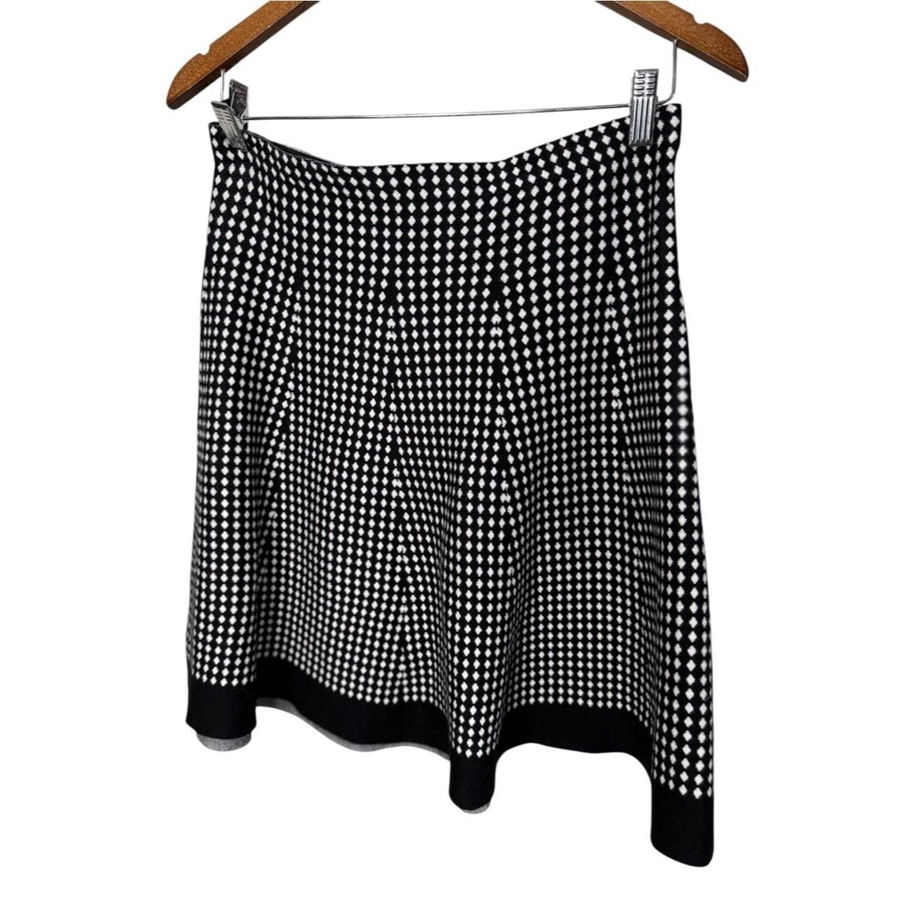 Essentials Sioni Black White Diamond Knit Skirt L